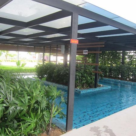 Setia Inn Suites Service Residence Сетия-Алам Экстерьер фото