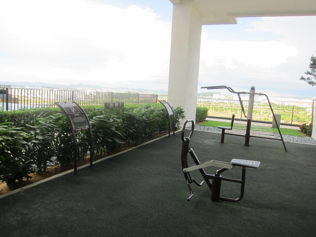 Setia Inn Suites Service Residence Сетия-Алам Экстерьер фото